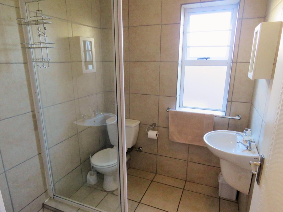 9 Bedroom Property for Sale in Waterfront Western Cape